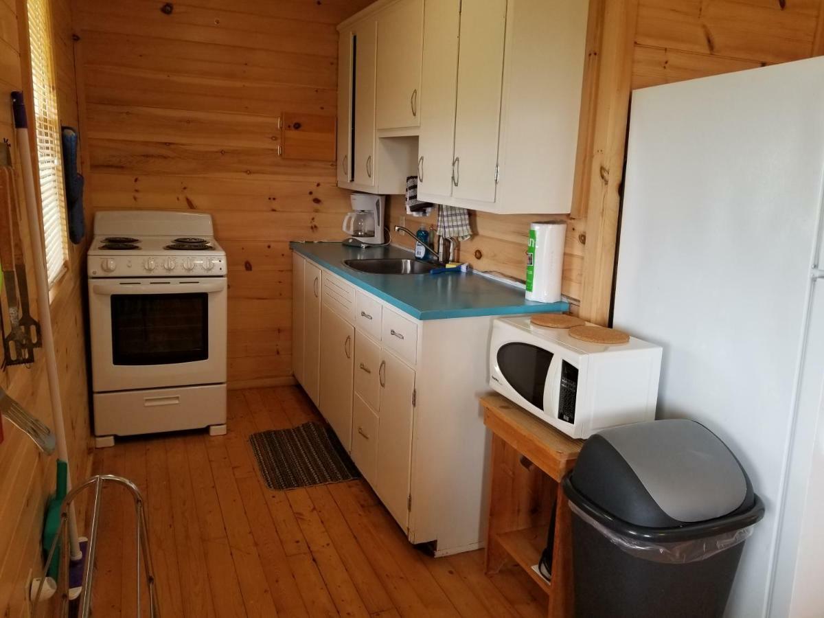 Blue Spruces Cottages Hampton Exterior foto